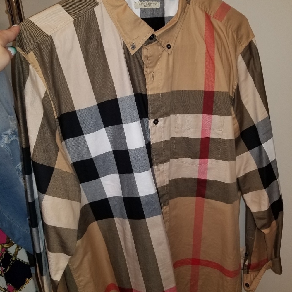 EUC Men's Burberry shirt